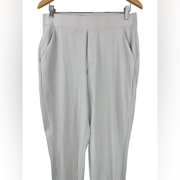 Athleta Brooklyn Ankle Pant Beige Pull On Travel Work Mid Rise Trouser Size 10 - Picture 4 of 7